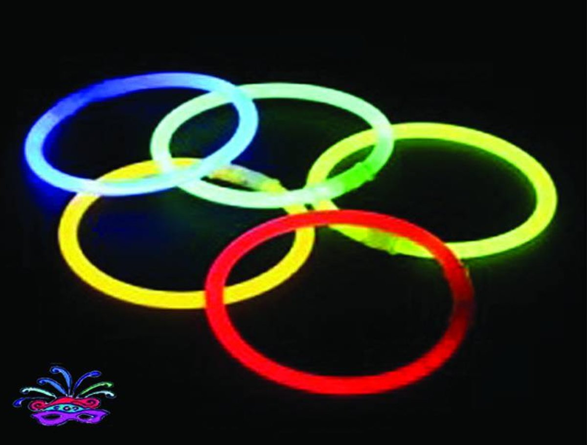   Party Glow Armbandjes - 100 stuks inclusief connectors| Halloween | carnaval |feest| glow armbandjes| Breeklichtjes